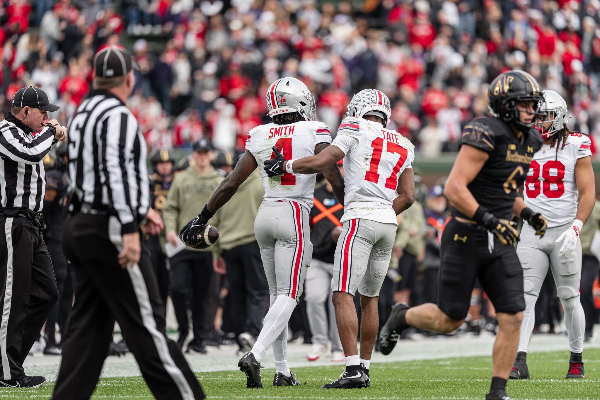 Carnell Tate Shines in Emotional Homecoming as Buckeyes Dominate Northwestern