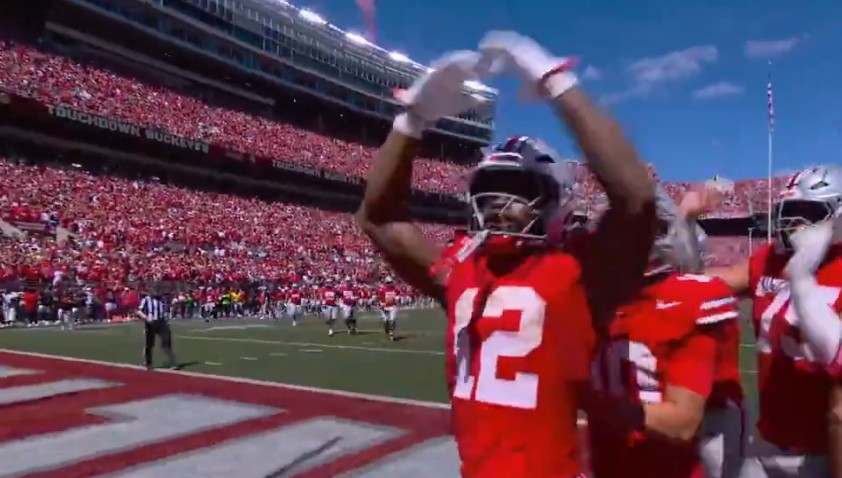 Ohio State’s Defense Suffocates Top-Ranked Texas in Season-Opening Thriller