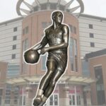 Jerry Lucas Statue