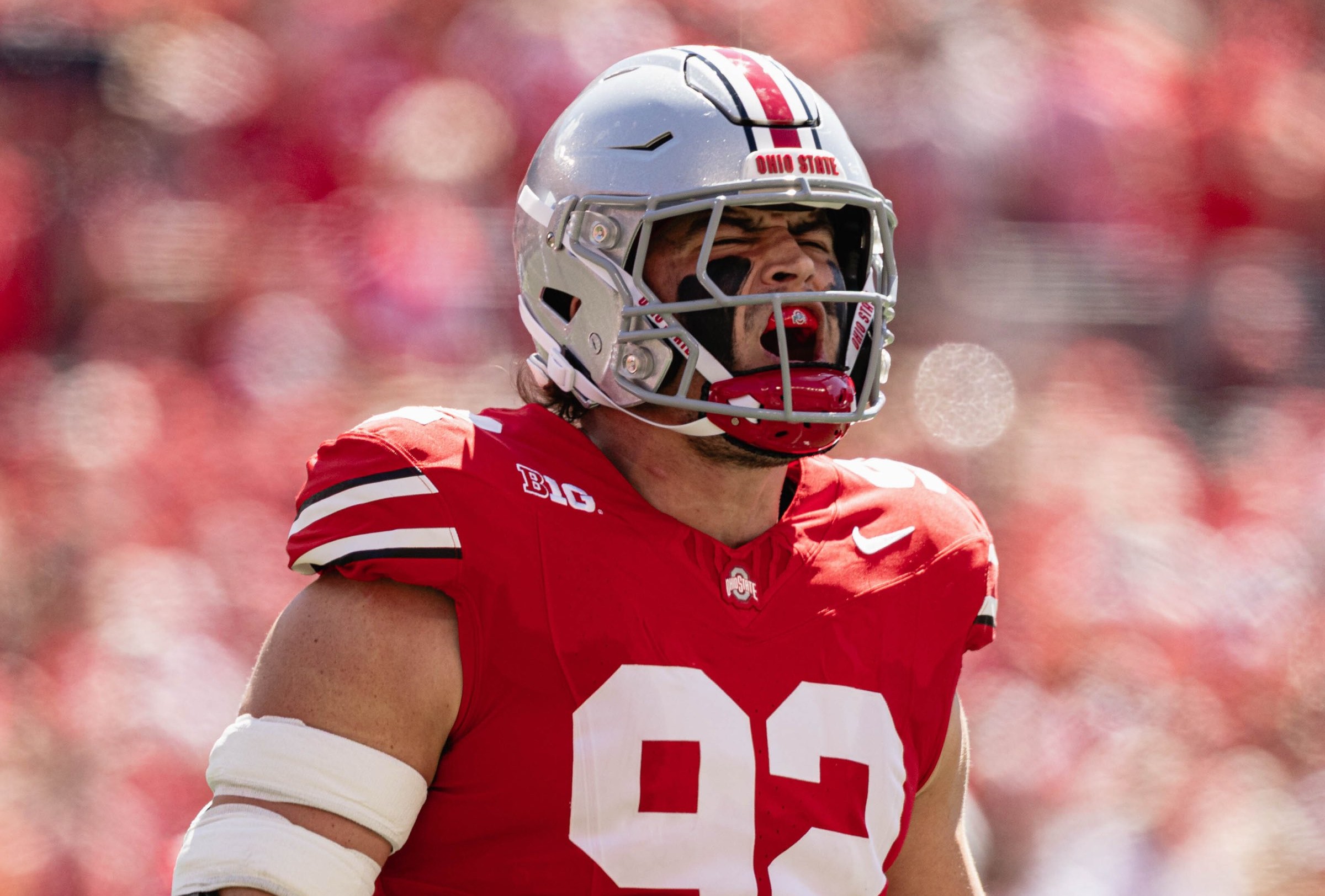 Caden Curry Earns Multiple National Awards for Dominant Ohio State Performance