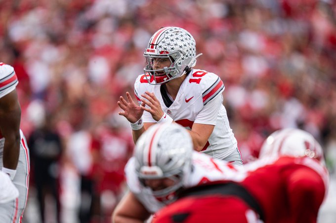 Ohio State Crushes Wisconsin 34-0 Behind Julian Sayin’s Career Day and Dominant Defense