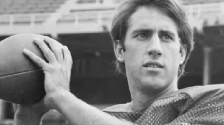 Ohio State Mourns the Loss of Versatile Buckeye Bob Atha