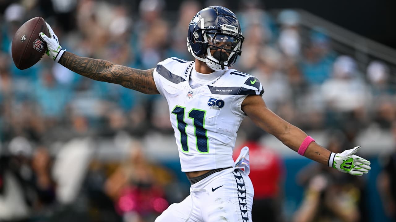 A Program Reinforced as a Star Returns to the Horseshoe